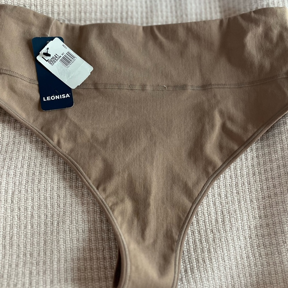 Leonisa Tan High-Waisted thong